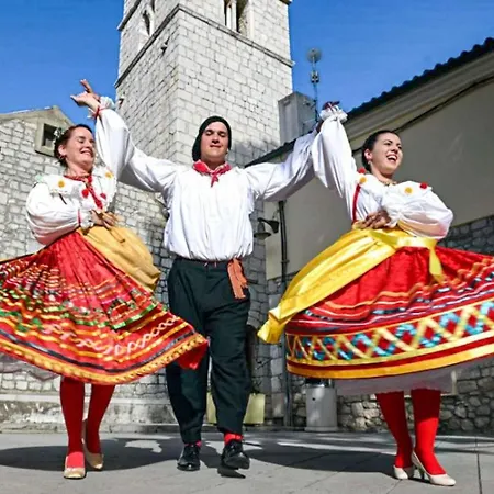 Dada-2 By Interhome Apartman *