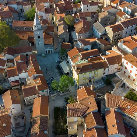 Dada-2 By Interhome 公寓